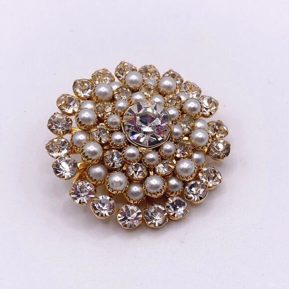 Judy Lee Faux Pearl and Rhinestones Roseta Brooch - Picture 1 of 5